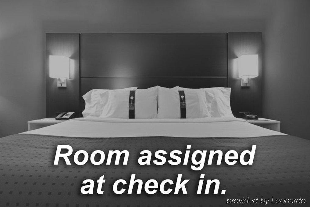 Holiday Inn Express Waycross Buitenkant foto