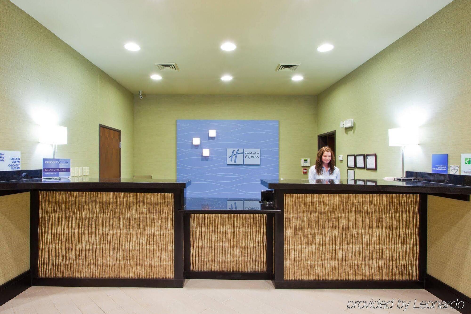 Holiday Inn Express Waycross Buitenkant foto