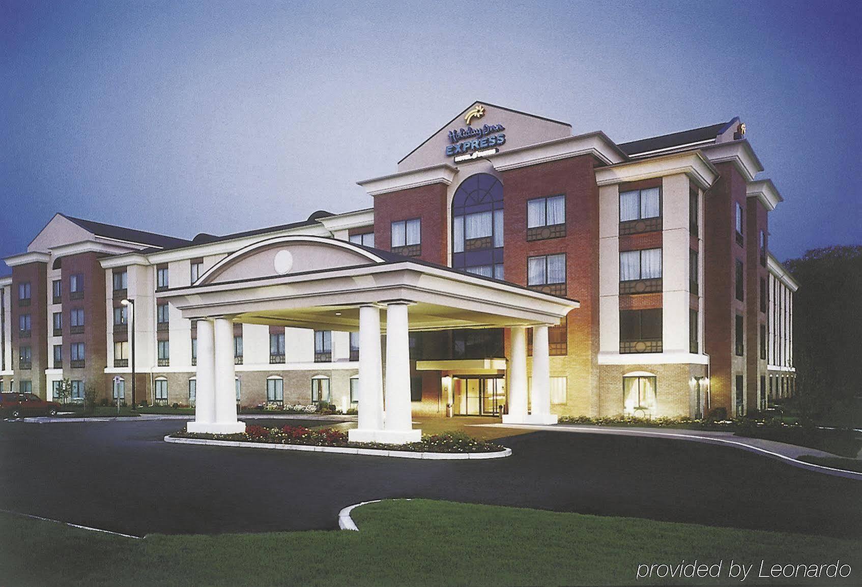 Holiday Inn Express Waycross Buitenkant foto